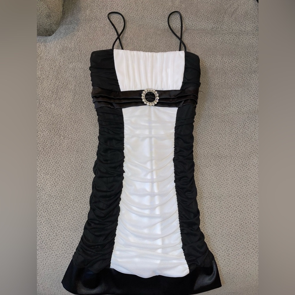 Black/White Dress
